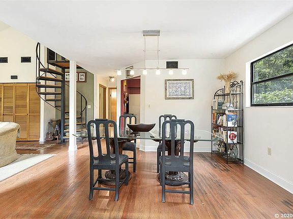 5th image of 10416 NW 148th Pl