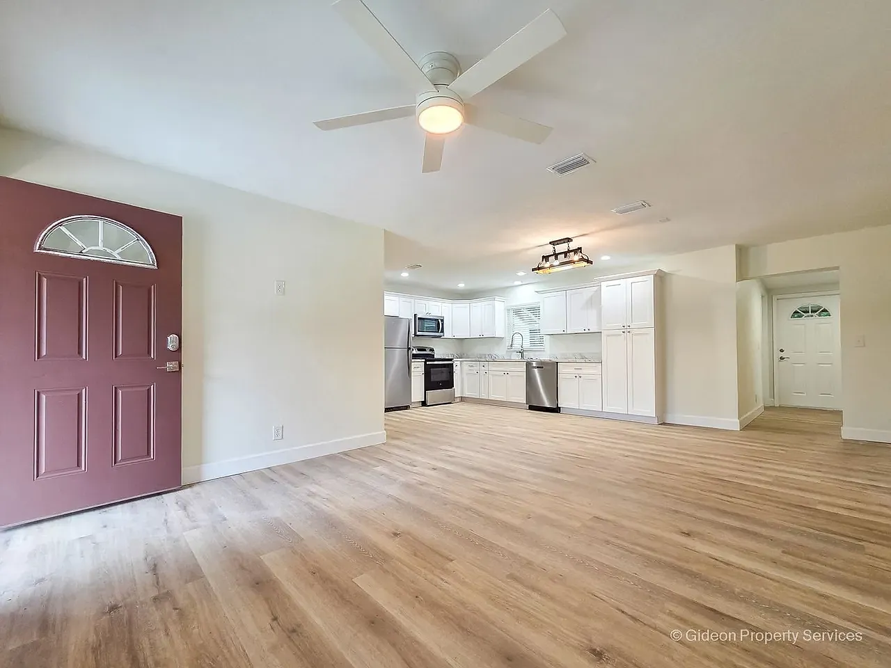 NW 141st Pl, Alachua — Photo 2
