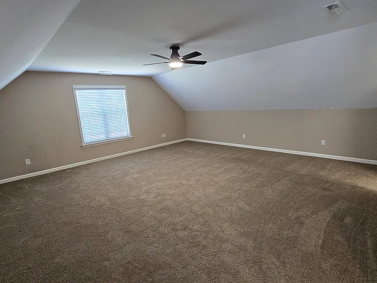100 Jesse Dr — Photo 19