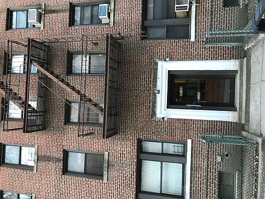 Rented by Michael Apfelbaum, LREB | media 2