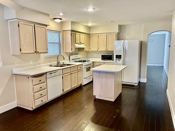 3rd image of 6104 Hillside Bloom Ct Unit 101