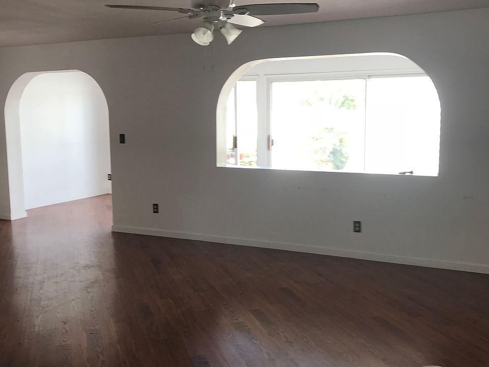 Living room & AZ room