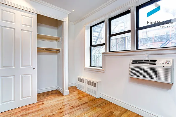 Rented by FirstService Realty (legacy) | media 6