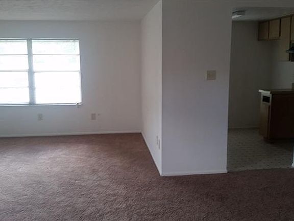 3rd image of 8418 N Lois Ave APT D