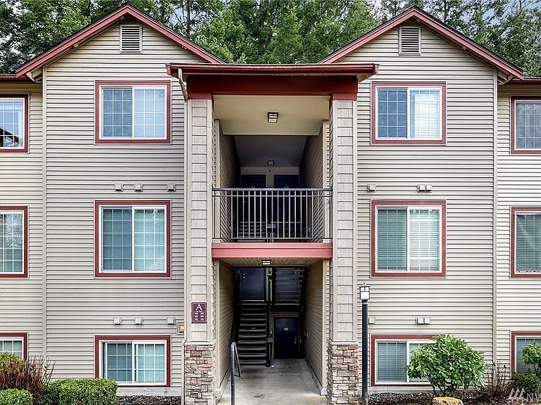 25025 SE Klahanie Blvd #A302 — Photo 13