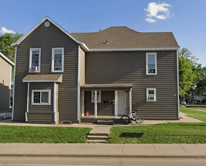 600 S Dakota Ave #1