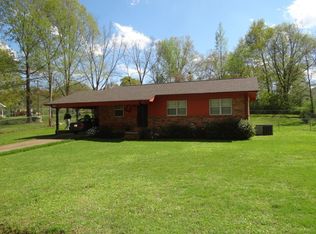 1806 E 4th St, Corinth, MS 38834