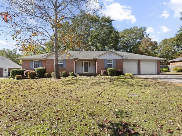 1390 Kentwood Dr, Sumter, SC 29154
