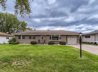 1739 Lark Ave, Saint Paul, MN 55109