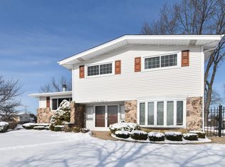 7622 Church St, Morton Grove, IL 60053