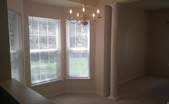 3rd image of 2901 Queensland Dr