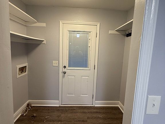4th image of 2456 Dundee Dr