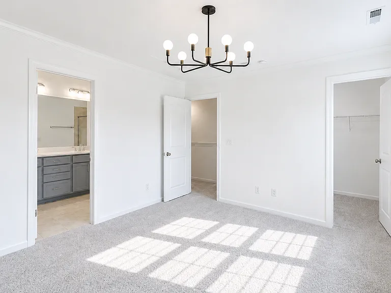 430 Rowe Way — Photo 15