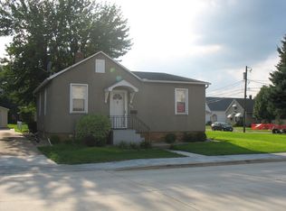 1518 Peoria St, Peru, IL 61354