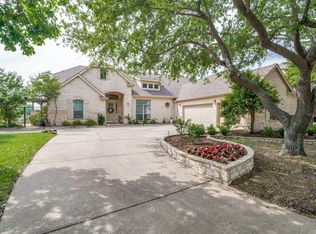 9617 Shoal Creek Dr, Rowlett, TX 75089