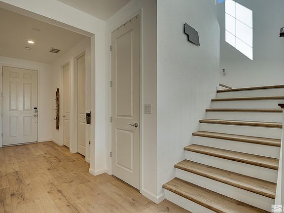 3rd image of 2292 Selway Dr