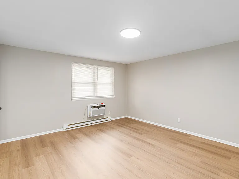 318 Columbia Ave #317 — Photo 21