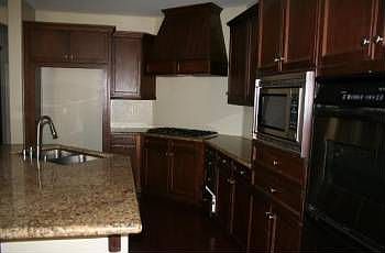 4th image of 811 Trailhead Pl