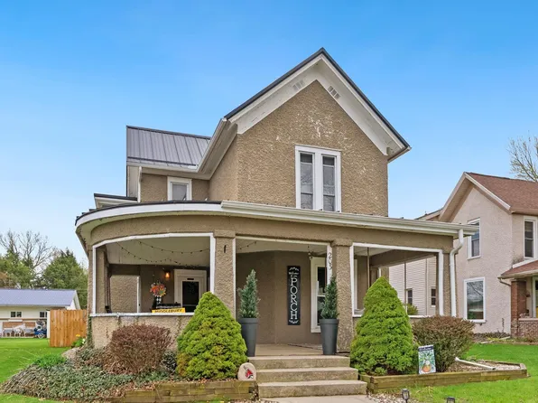 203 W Berry St, Middlebury, IN 46540