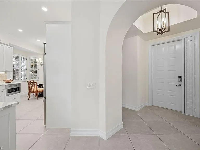 831 Sailaway Ln #104 — Photo 2
