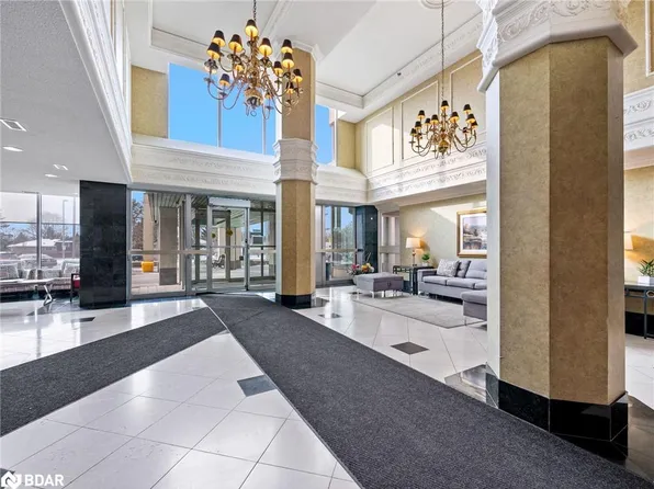 320 Mill St S #1106, Brampton, ON L6Y 3V2