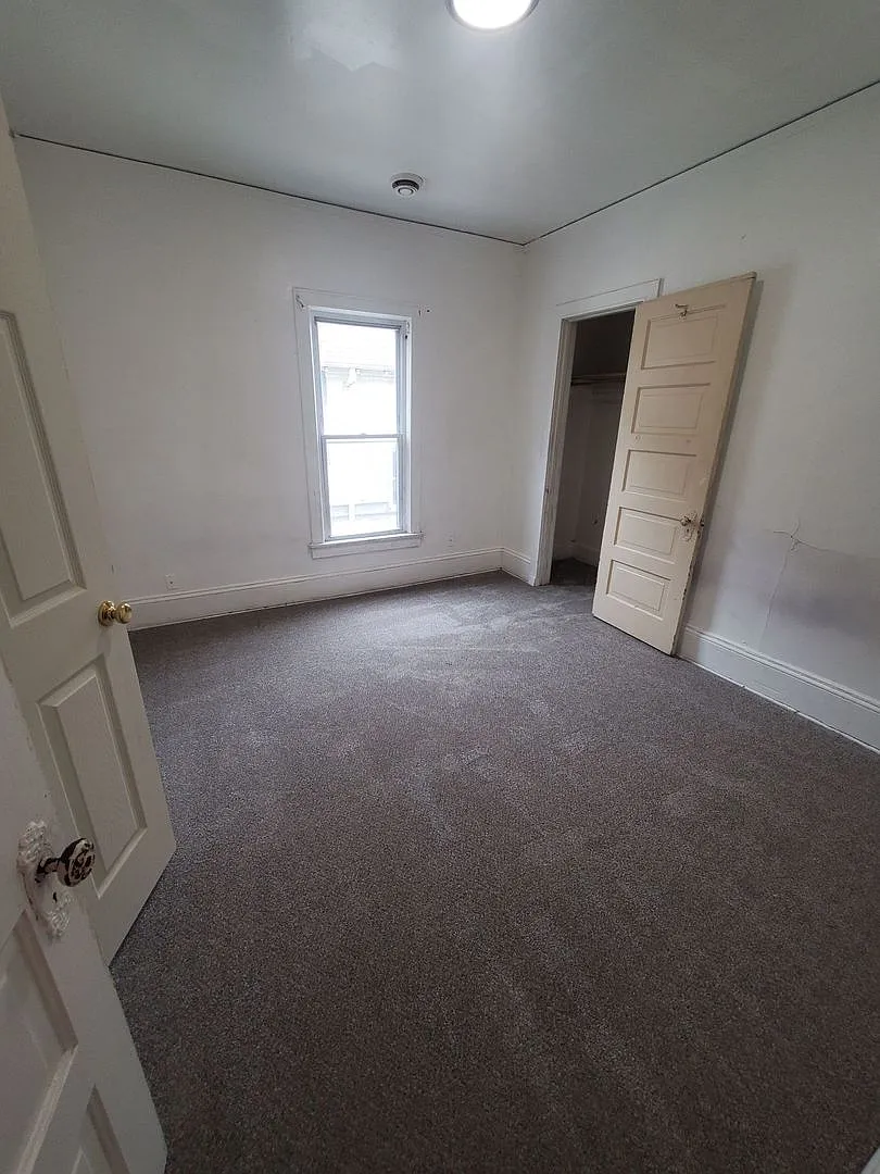502-504 N 32nd St. (4 Unit) (Ace Property) — Photo 1