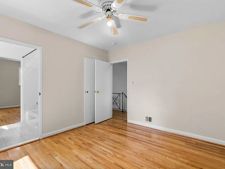 9212 Chanute Dr — Photo 15