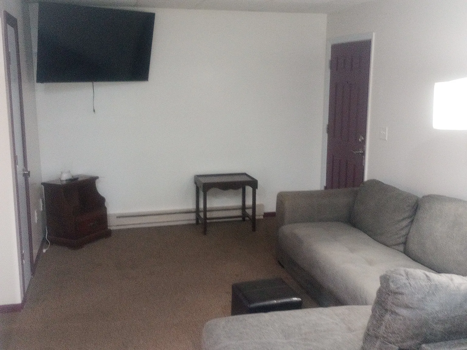 219 N Bridge Ln — Photo 3