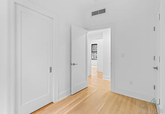 Rented by Mirador Real Estate | media 43