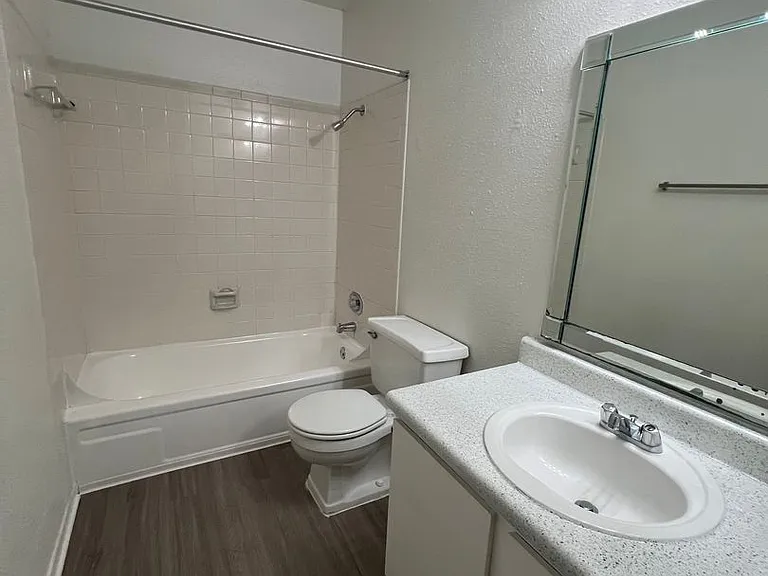 Cypresswood Apartments — Photo 33