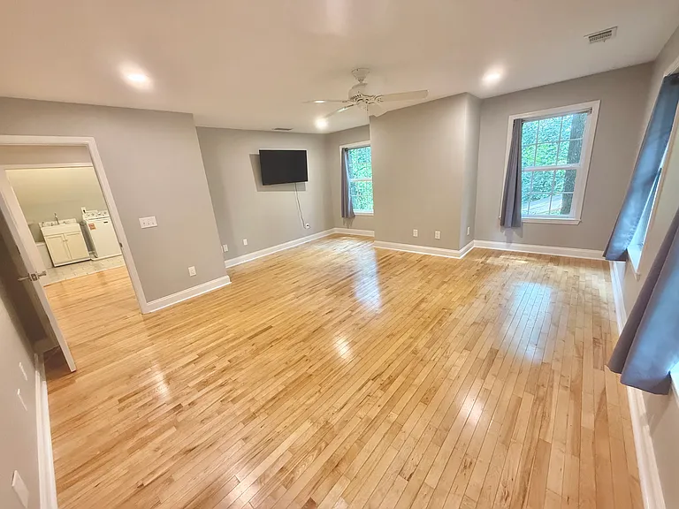 2041 English Ln — Photo 60