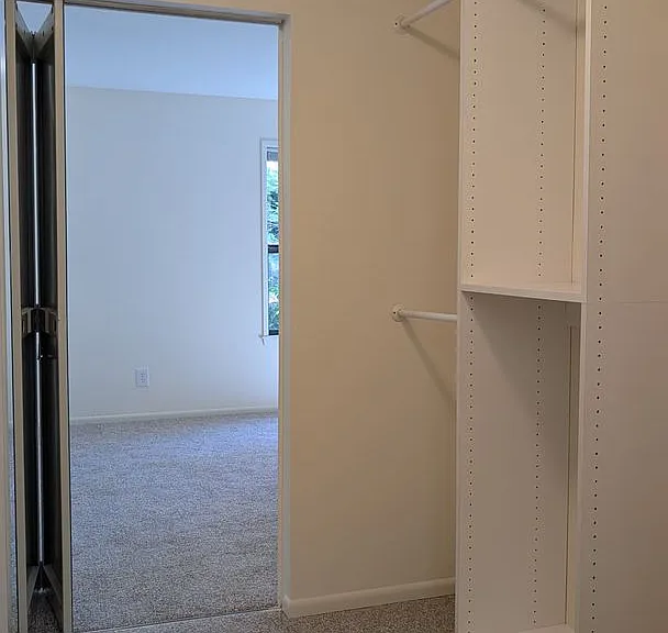 7930 SE 34th St #402 — Photo 21