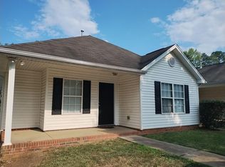 1318 Braveheart Ln, Charlotte, NC 28216