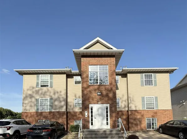10 Cherry Ct APT 2, North Liberty, IA 52317