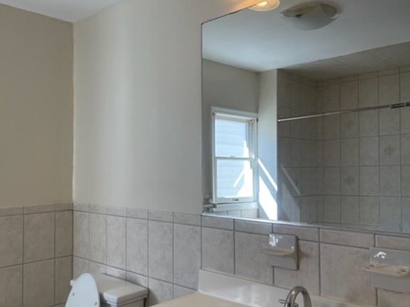 5th image of 72 Stuyvesant Ave Floor 2