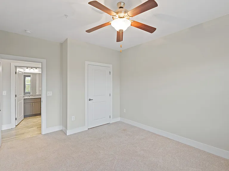Gateway Apartments — Photo 19