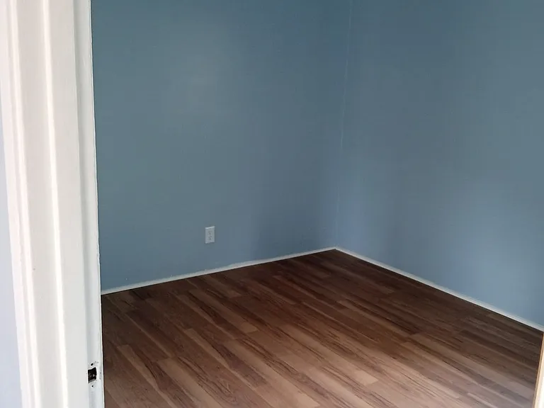 807 14th St SW — Photo 17