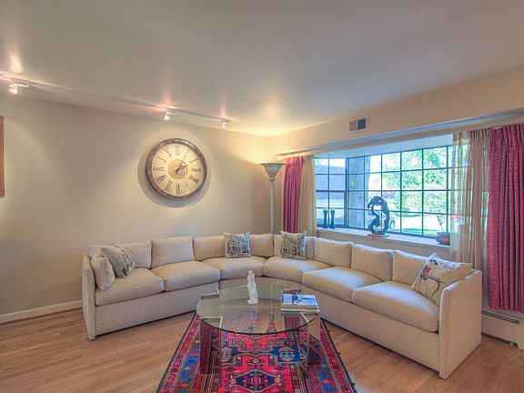 5th image of 3515 S Hillcrest Dr APT 2