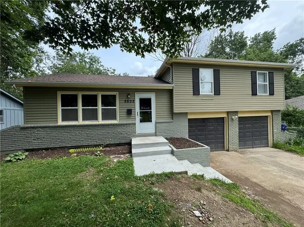 8602 E 84th Ter, Raytown, MO 64138
