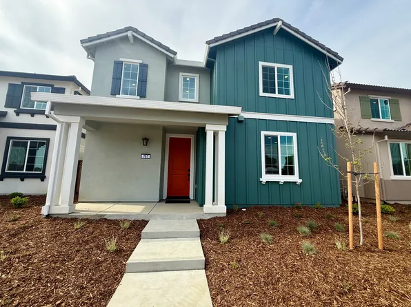 767 Barrett Lake Rd, West Sacramento, CA 95605