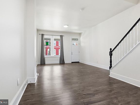5th image of 112 Coral St
