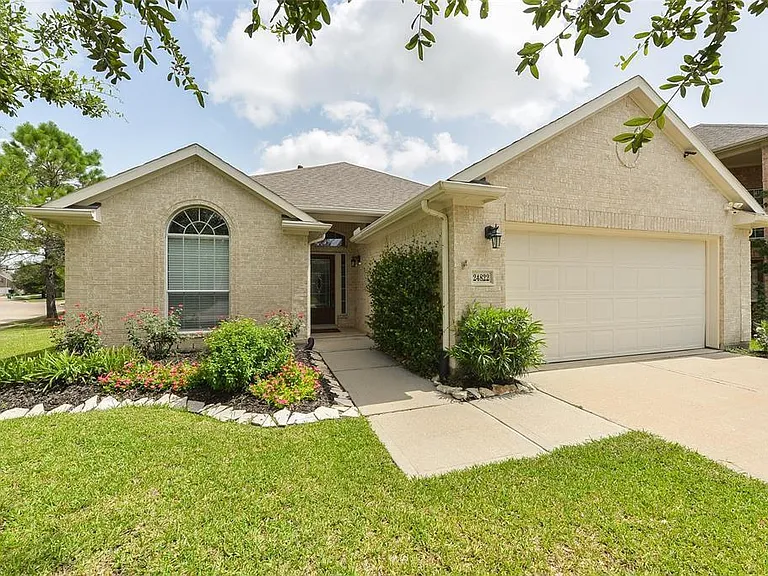 24822 Diamond Run Ct — Photo 4