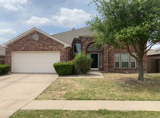 7220 Fossil Lake Dr, Arlington, TX 76002