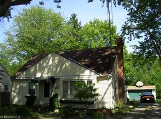 2197 Canterbury Rd, Westlake, OH 44145