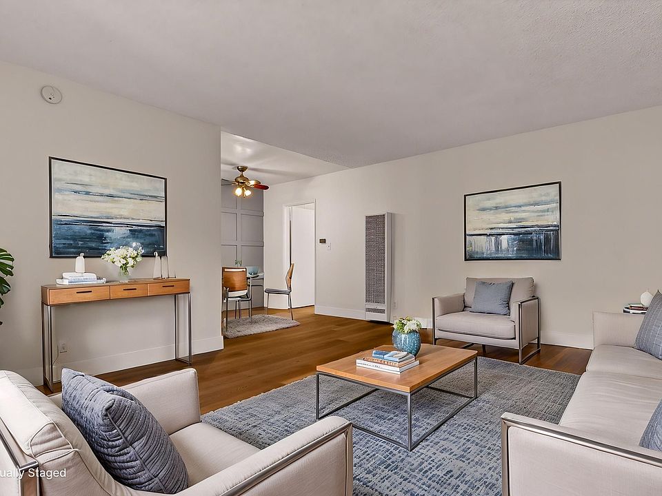 3733 Military Living Rm