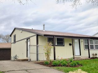 146 Pueblo Rd, Carpentersville, IL 60110