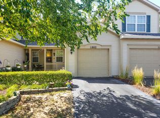 1882 N Wentworth Cir, Romeoville, IL 60446