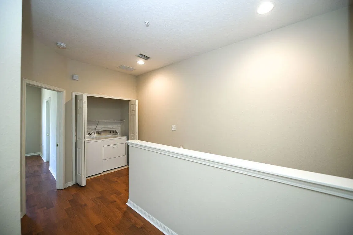 3791 Parkridge Cir — Photo 4