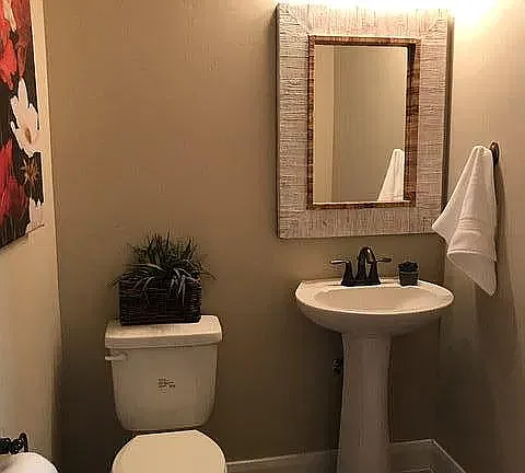 5 bed, 3.5 bath, 3388 sqft, $3,475 — Photo 4