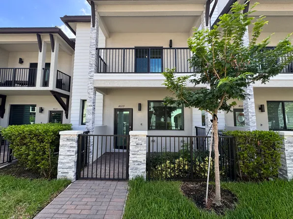 4626 NW 83rd Path #4626, Miami, FL 33166